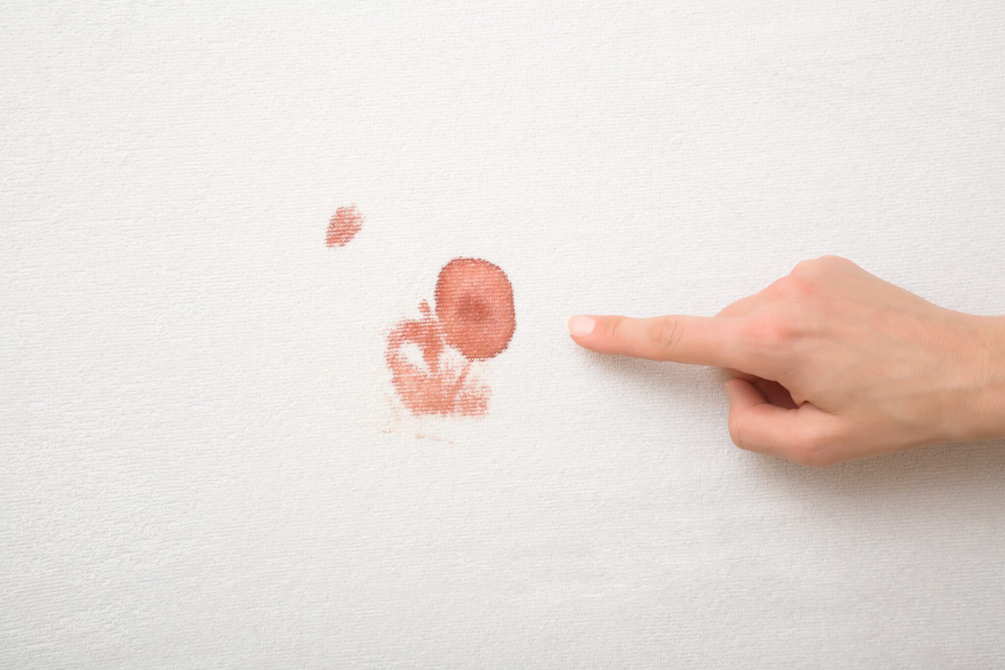 Astuces pour enlever une tache de sang sur un matelas