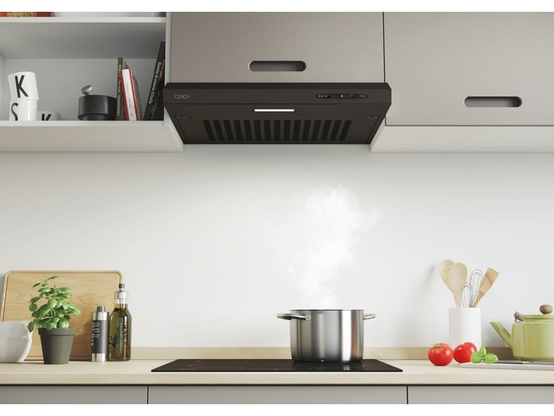 Hotte aspirante de cuisine moderne et fonctionnelle Conforama